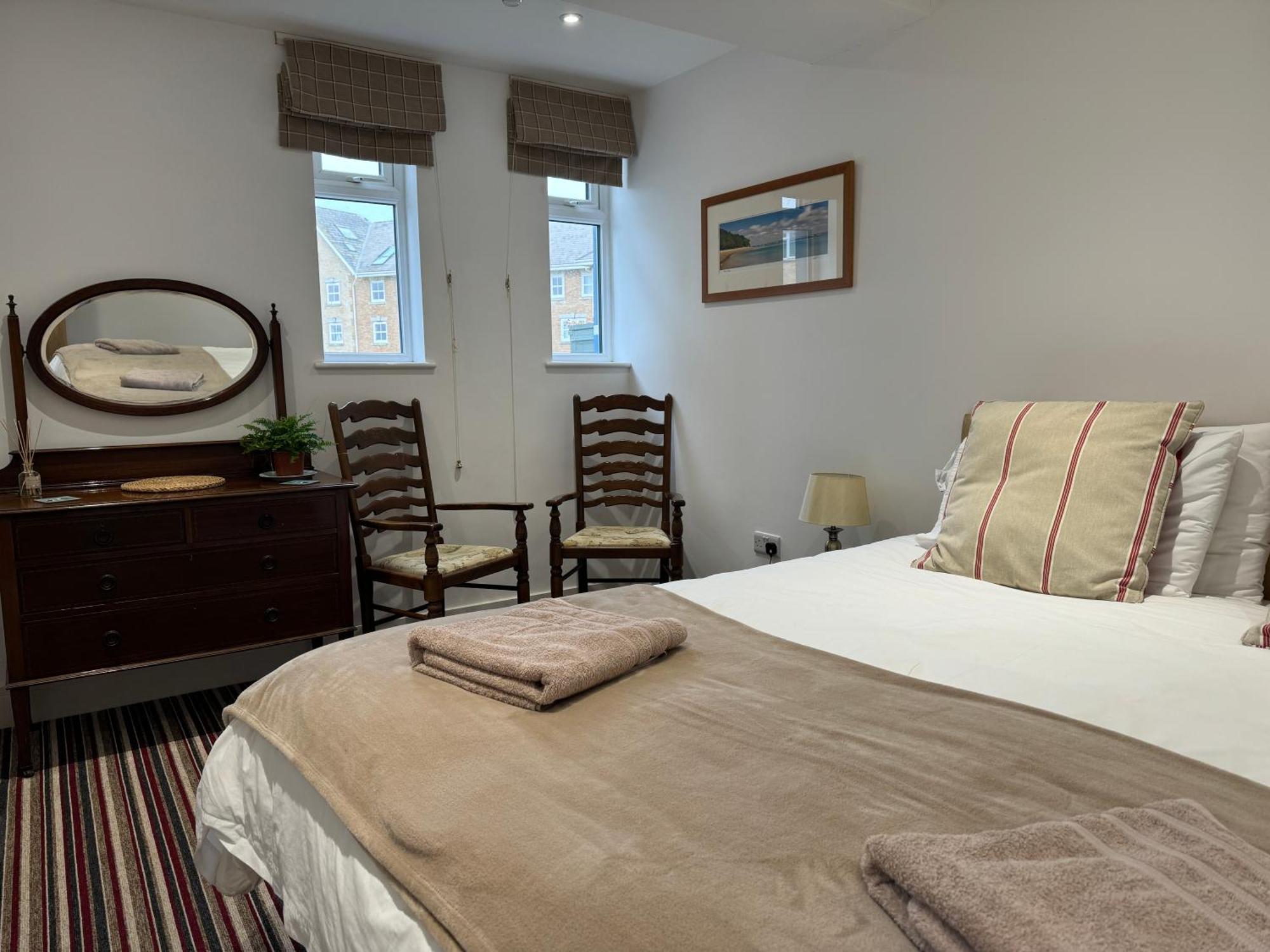 The Pilot Boat Inn, Isle Of Wight 本布里奇 外观 照片