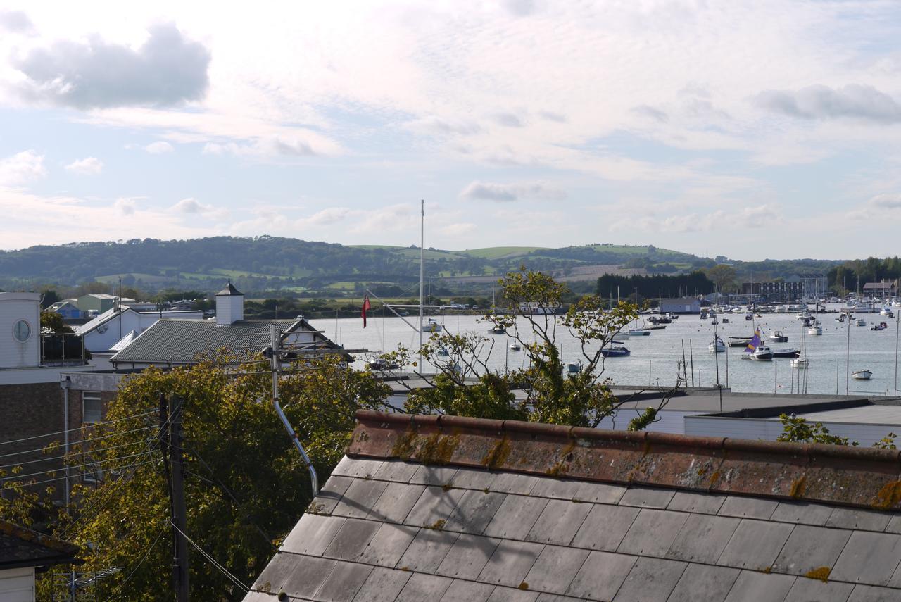 The Pilot Boat Inn, Isle Of Wight 本布里奇 外观 照片